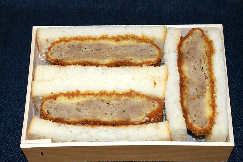 ミンチカツサンド