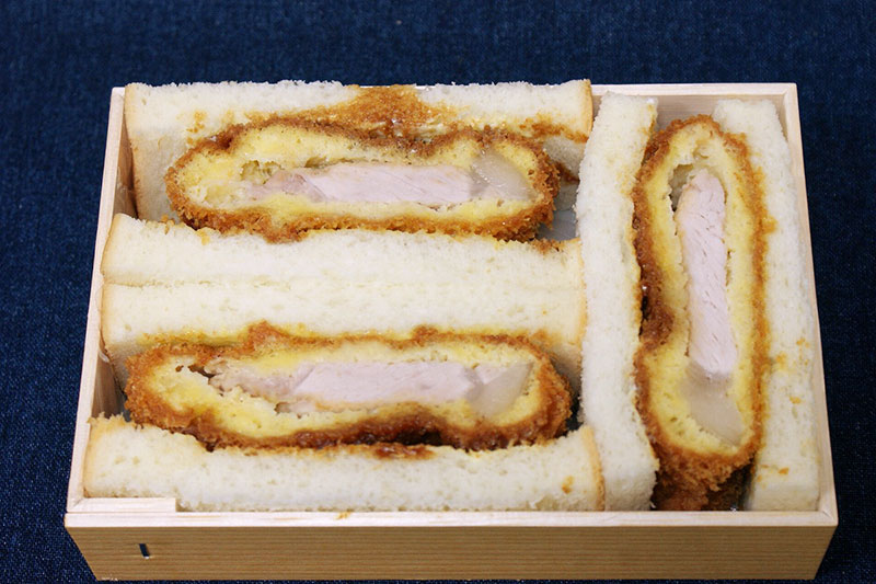 ロースかつサンド
